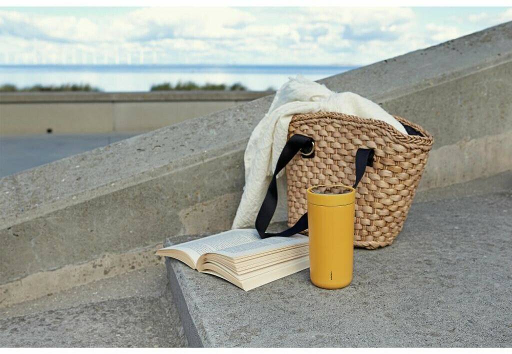 Stelton To Go Click to go mug 0.2 L soft poppy yellow Mugs & tasses